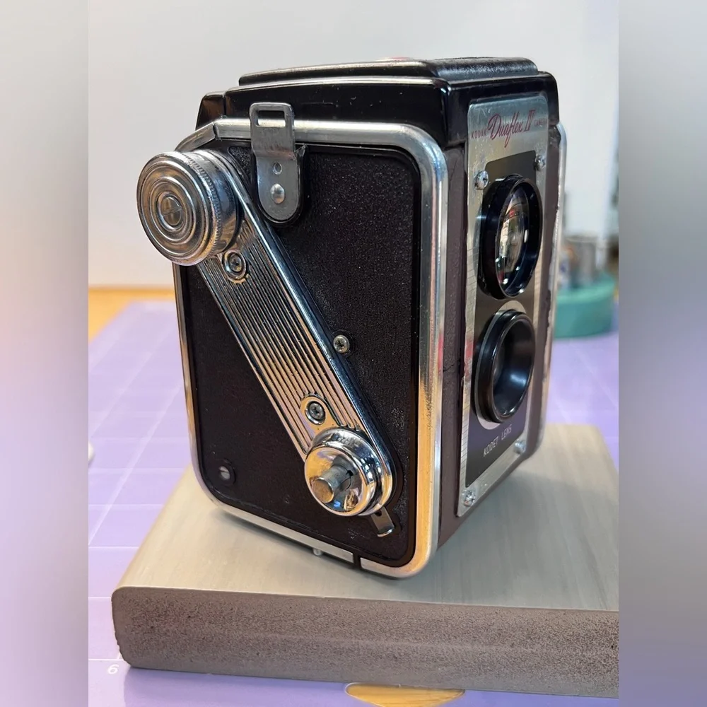 Vintage Kodak Duaflex IV TLR Camera - 620 Film - Kodet Lens - Display or Prop